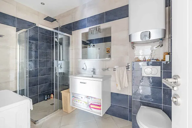 Modern 59 m² Apartment with Panoramic Sea View in Bečići — photo 8
